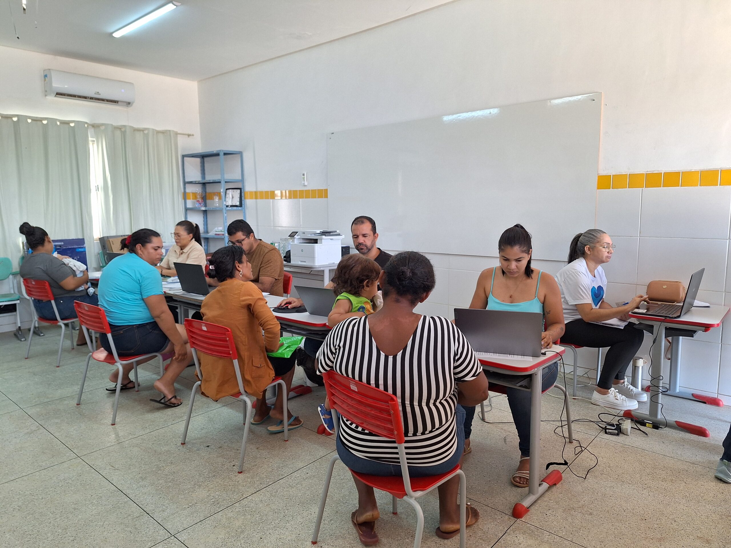 Prefeitura de Petrolina disponibilizou mais de 100 atendimentos do Cadastro Único em Nova Descoberta