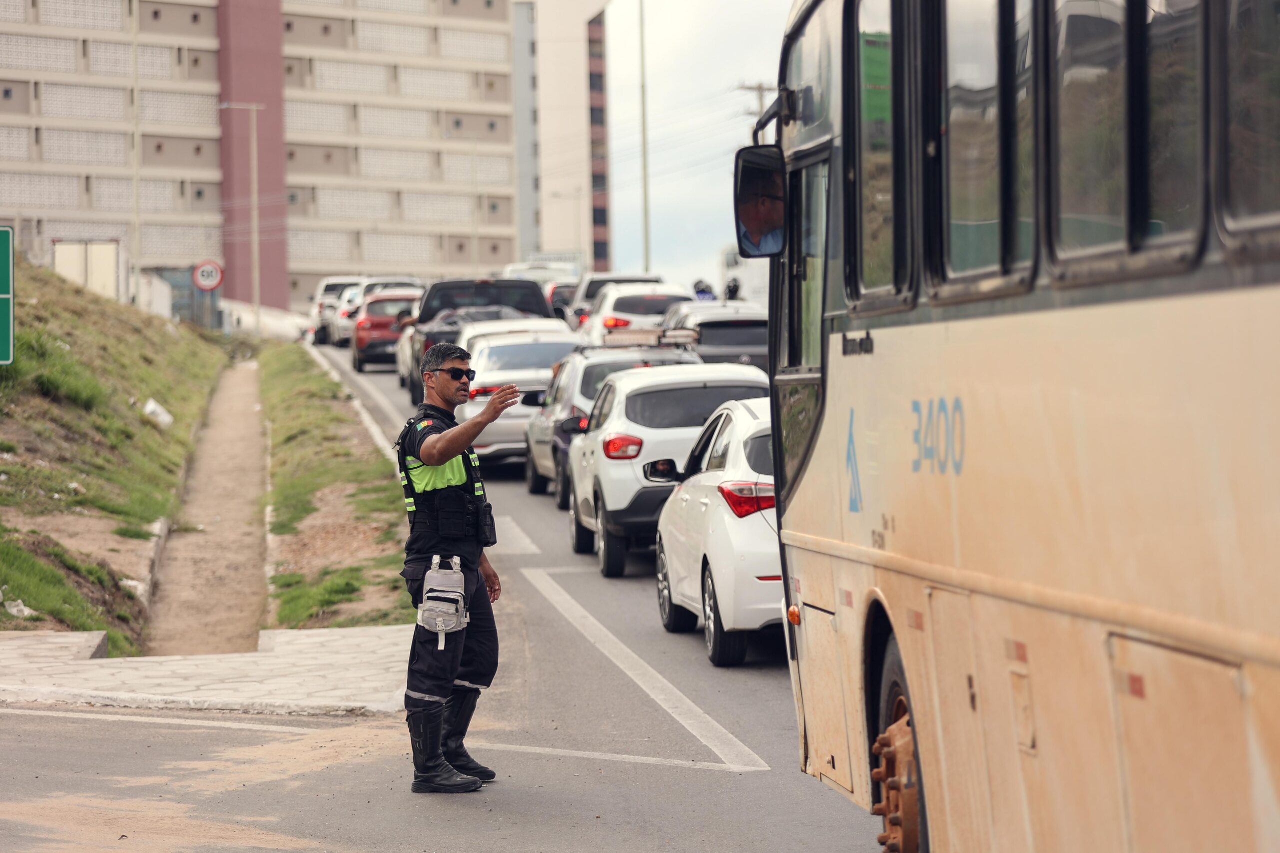 Prefeitura de Petrolina monta estratégia de trânsito para reduzir transtornos das obras na Ponte Presidente Dutra