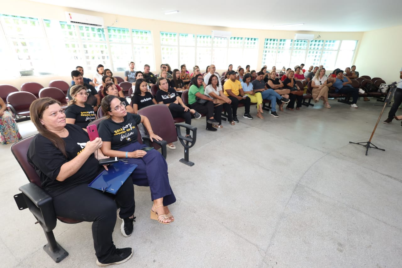 Prefeitura inicia diálogo sobre estratégias de proteção e bem-estar animal em Petrolina