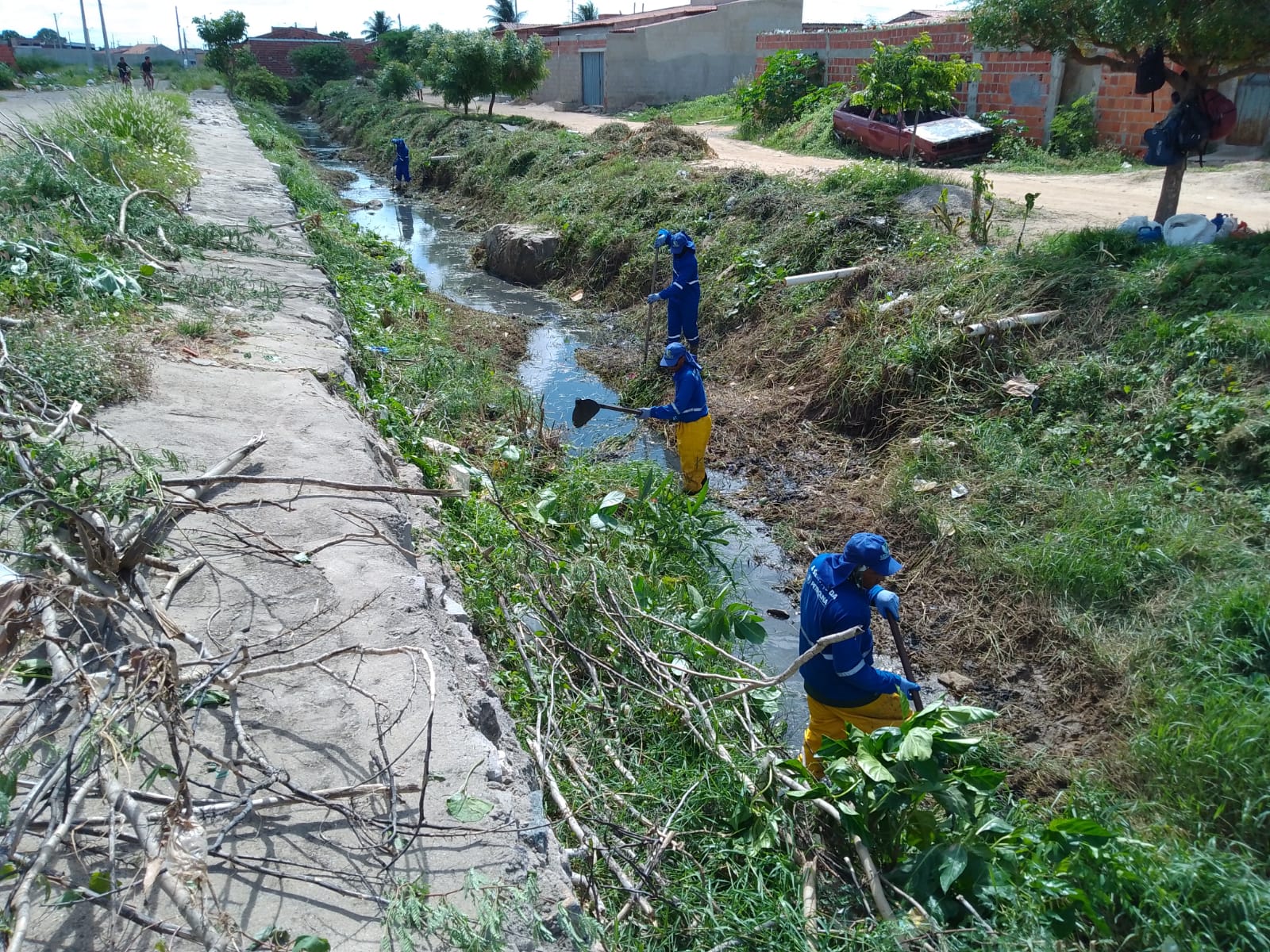 Operação Drenagem percorre seis comunidades nesta semana em Petrolina