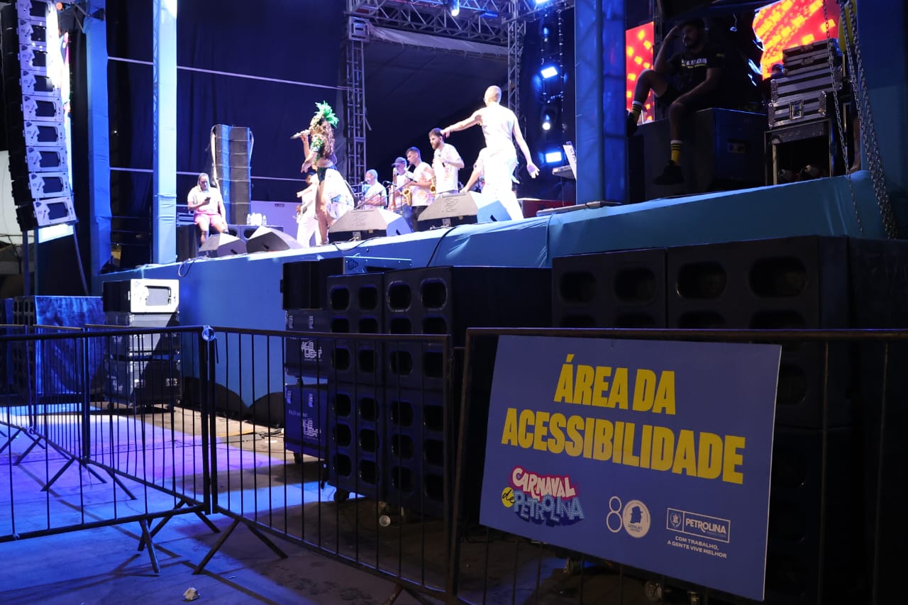 Inclusão: Carnaval de Petrolina conta com área de acessibilidade
