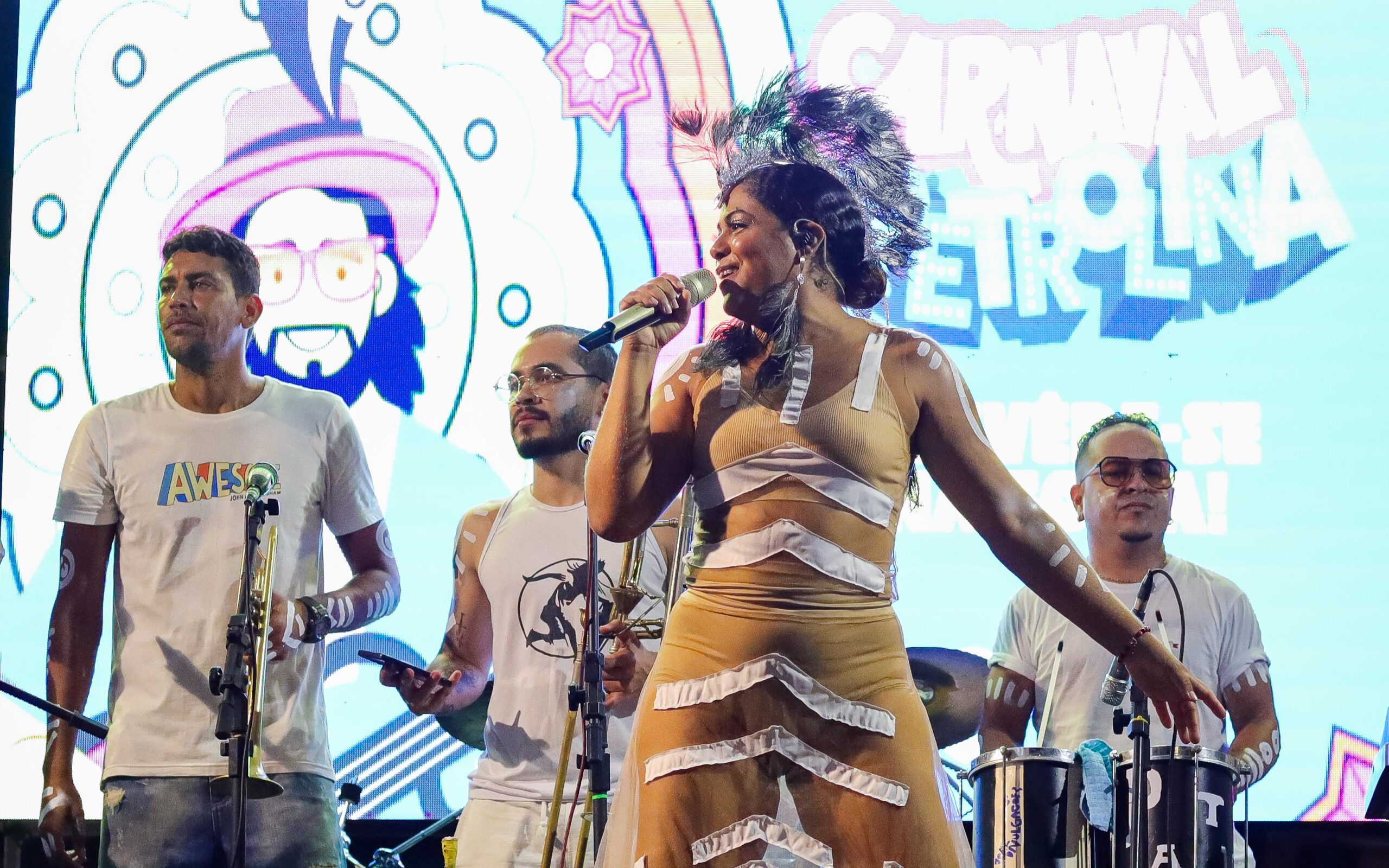 Multidão lota os polos da folia no terceiro dia do Carnaval de Petrolina