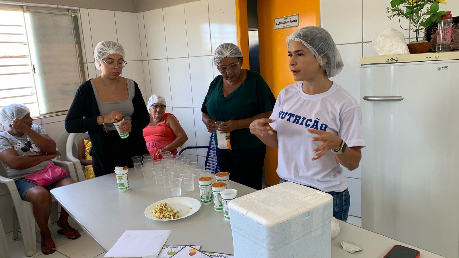Oficina de dindins saudáveis no CRAS João de Deus promove alimentação consciente e empreendedorismo
