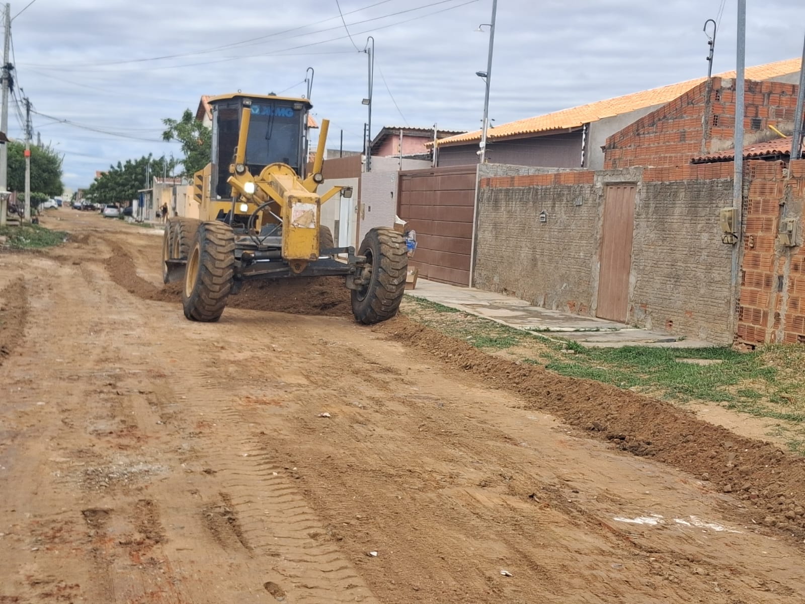 Prefeitura de Petrolina avança com limpeza e manutenção no bairro Mandacaru