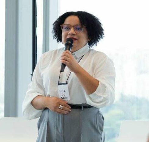 Professora de Petrolina ganha prêmio nacional com projeto inovador sobre tecnologia