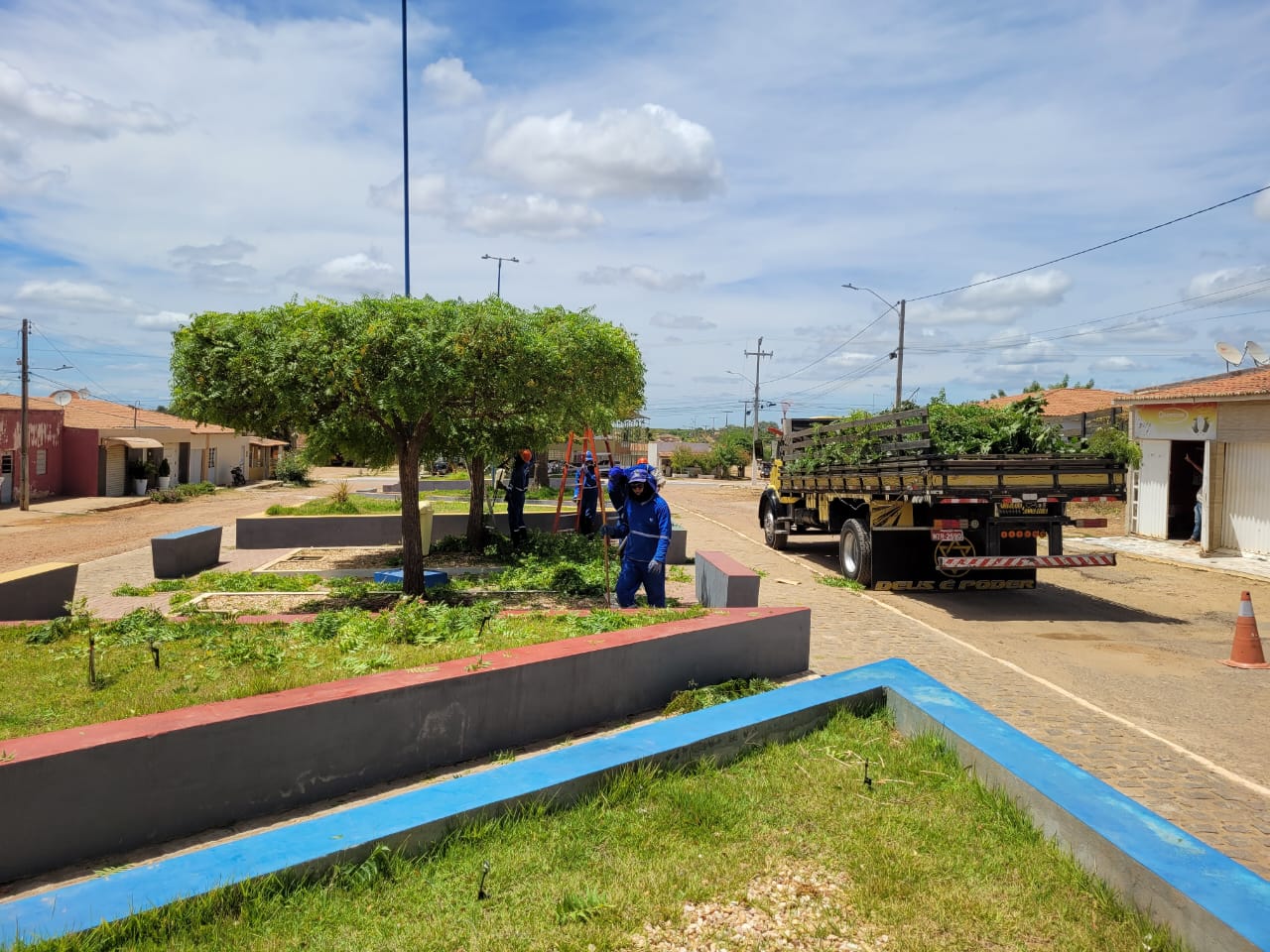 Mutirão de serviços públicos prepara a comunidade de Izacolândia para o ‘Bora Petrolina’