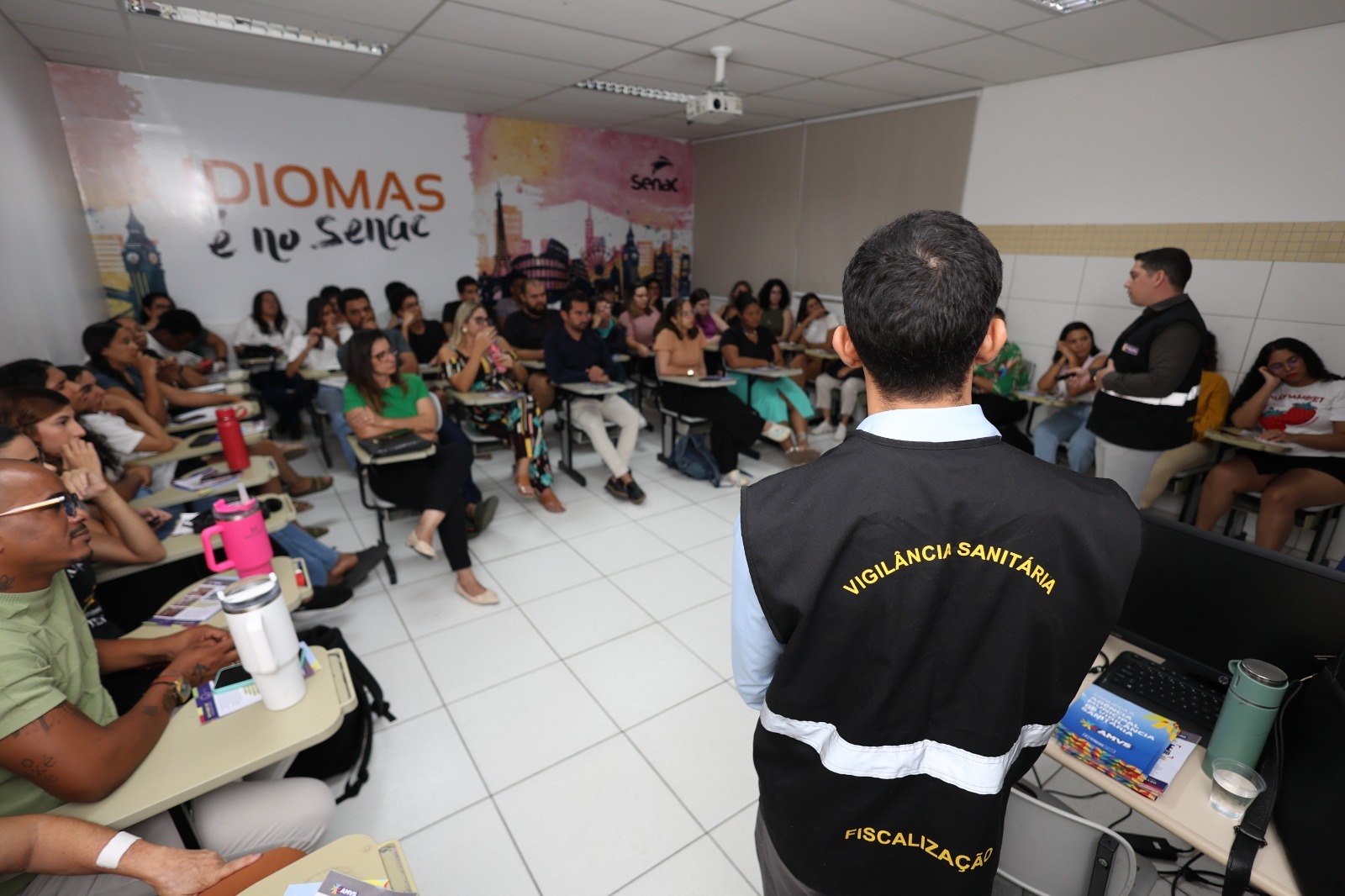 Vigilância Sanitária orienta alunos do curso de gastronomia sobre boas práticas alimentares em Petrolina