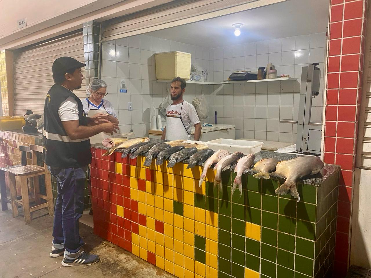Semana Santa: Vigilância Sanitária de Petrolina reforça cuidados no armazenamento e comercialização de pescados