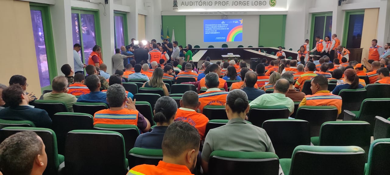 Petrolina participa de reunião estadual para fortalecer ações de prevenção a desastres naturais