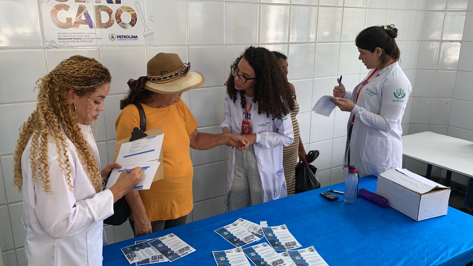 Prefeitura de Petrolina promove ação educativa sobre saúde e nutrição no Restaurante Popular