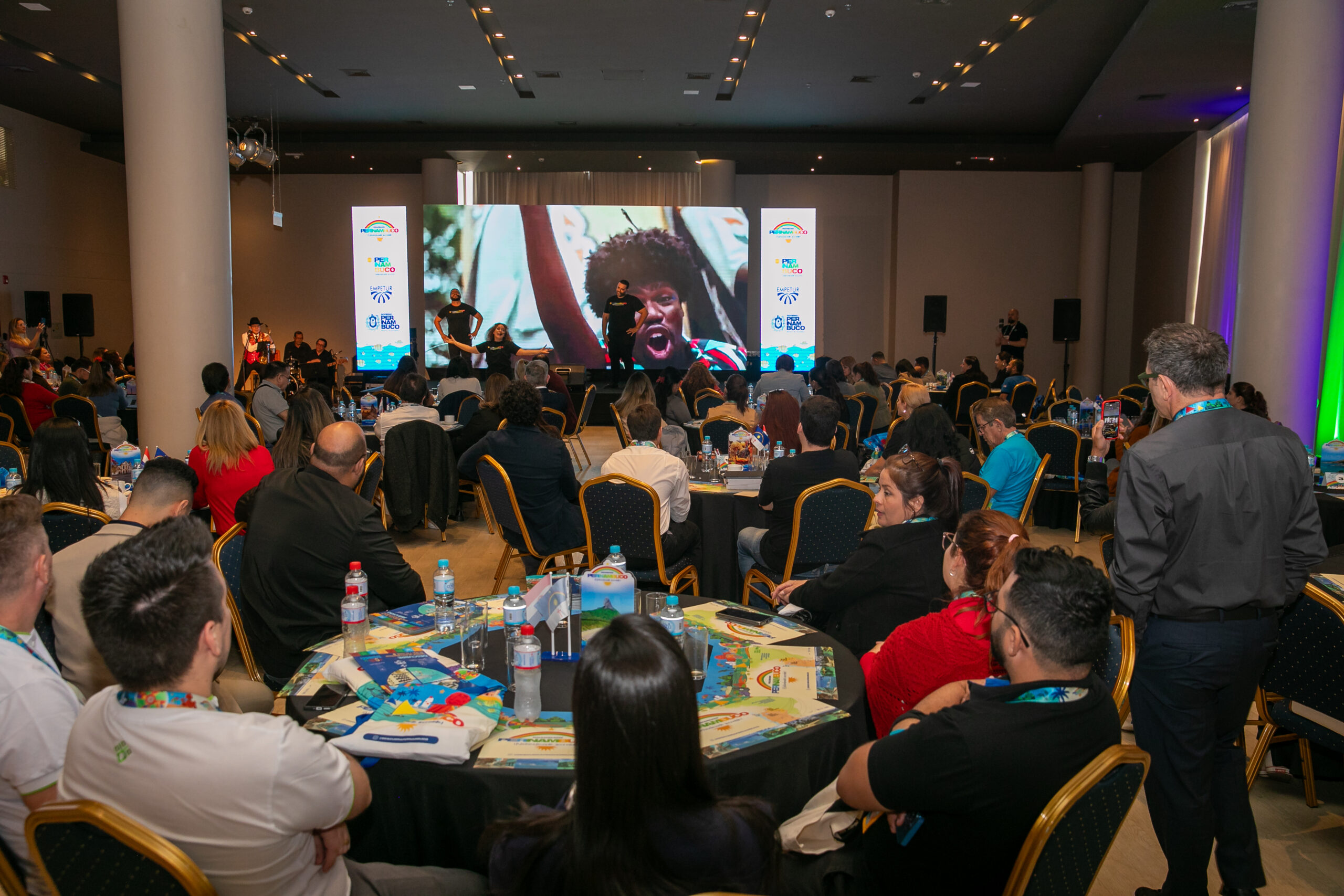 Prefeitura de Petrolina apresenta os atrativos turísticos da cidade em eventos internacionais