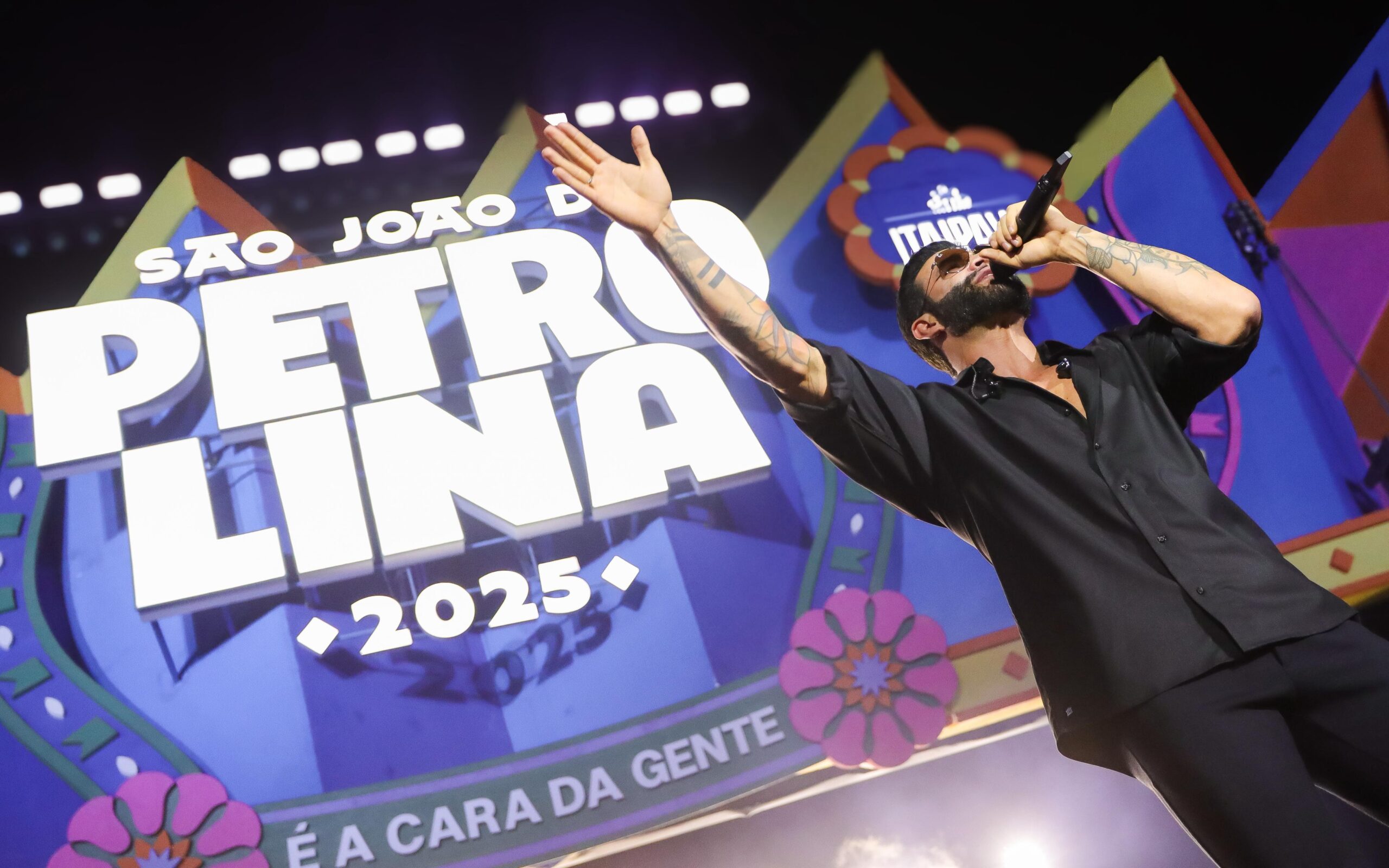 Espetáculo de drones e mistura musical marcaram a sétima noite do São João de Petrolina