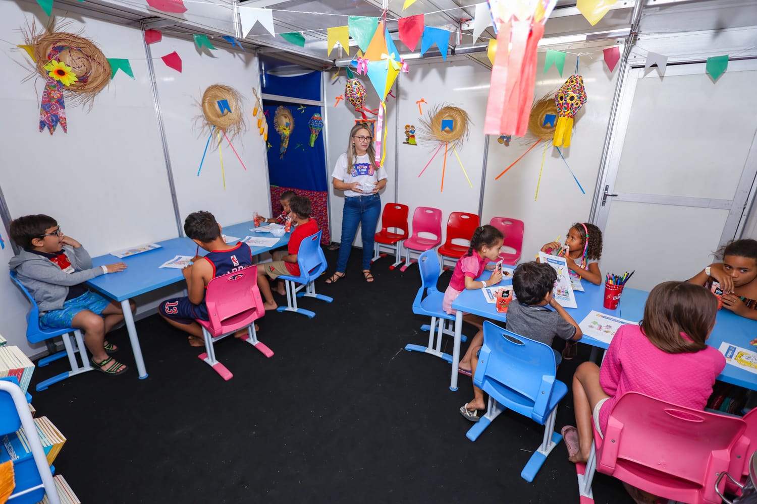 Stand Social garante acolhimento para filhos de ambulantes e catadores no São João de Petrolina