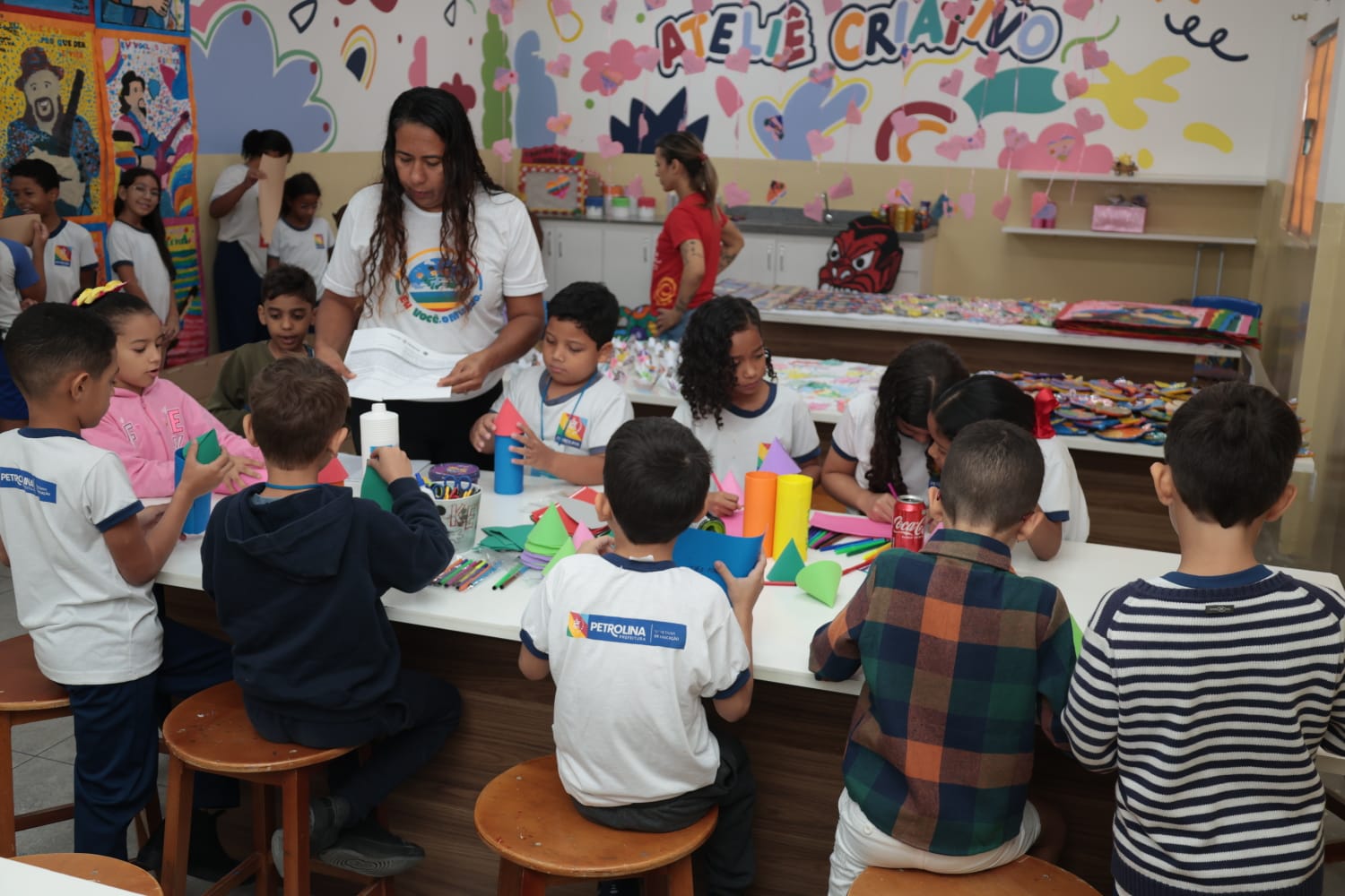 Projeto une música, arte e identidade cultural em escola de Petrolina