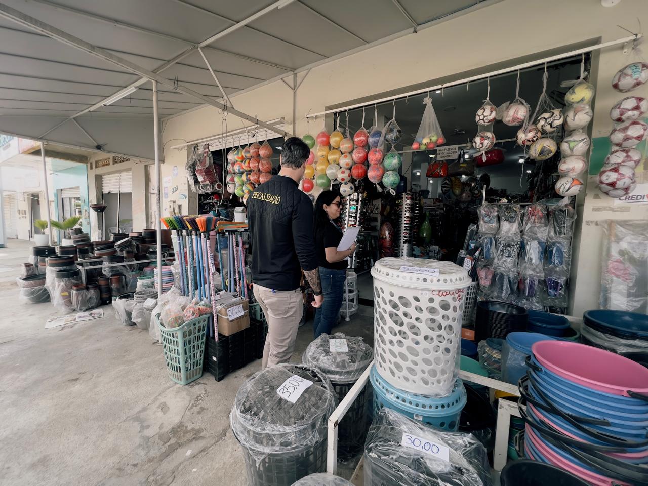 Prefeitura de Petrolina desenvolve ação educativa sobre uso dos espaços públicos no bairro São Gonçalo