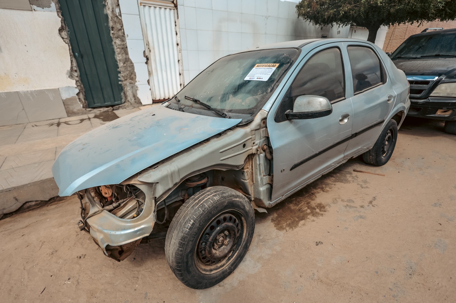 Petrolina + Limpa: Prefeitura intensifica retirada de veículos abandonados e garante mais segurança à população