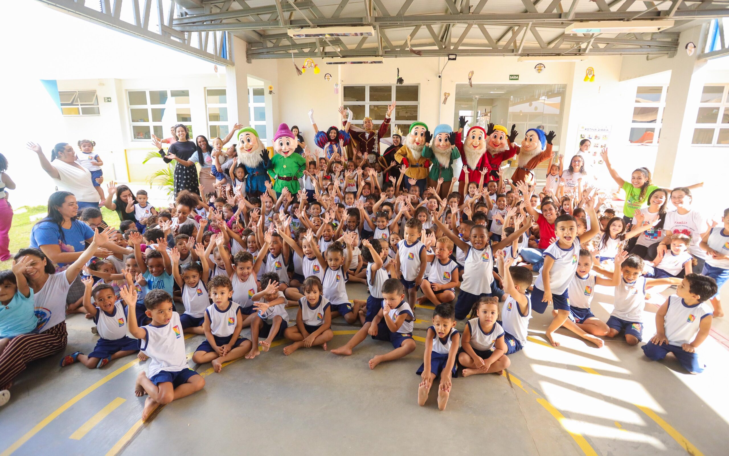 “Piquenique Encantado” leva magia e literatura para escolas da rede municipal de Petrolina