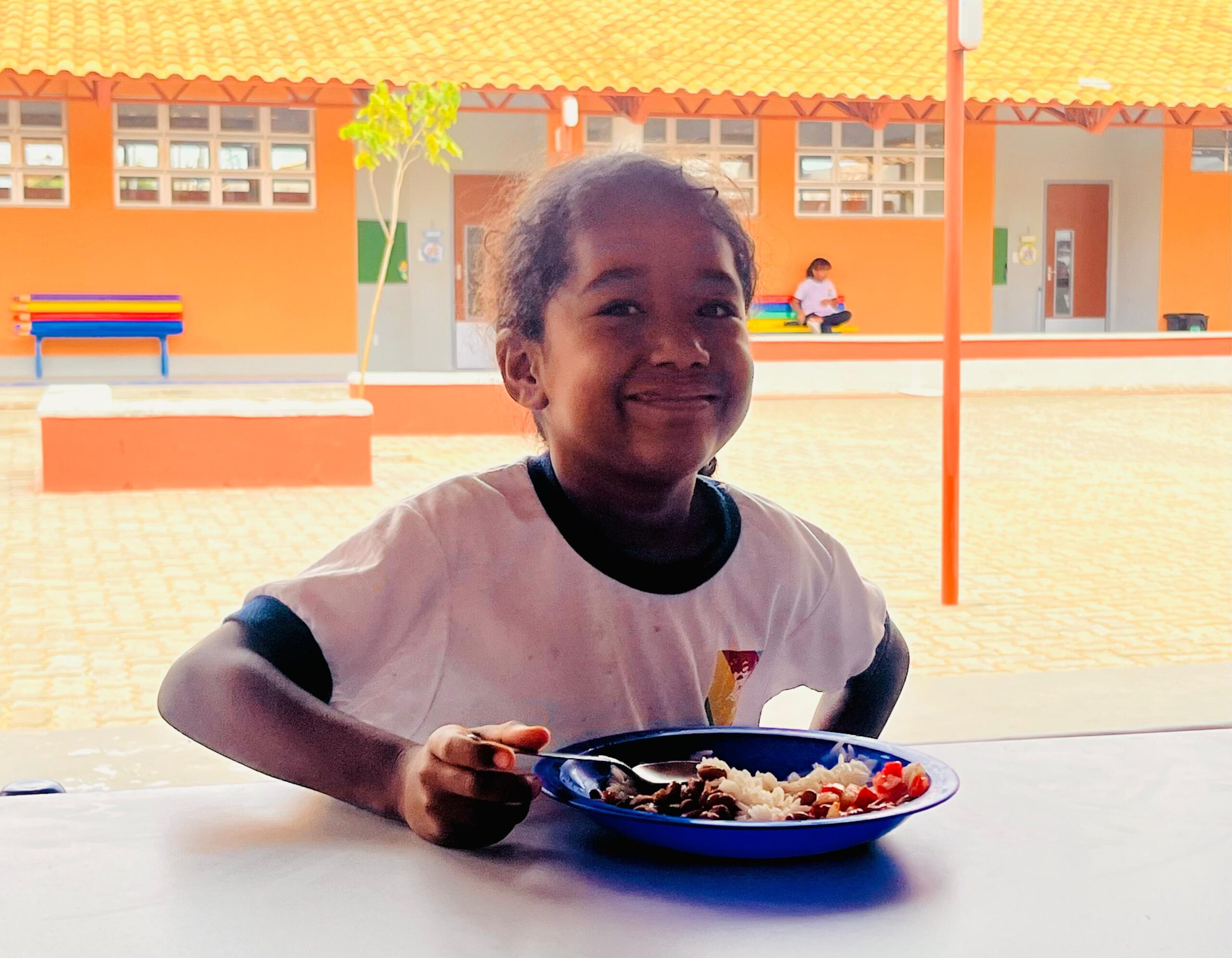 Alimentação escolar de qualidade vêm mudando a rotina de famílias petrolinenses