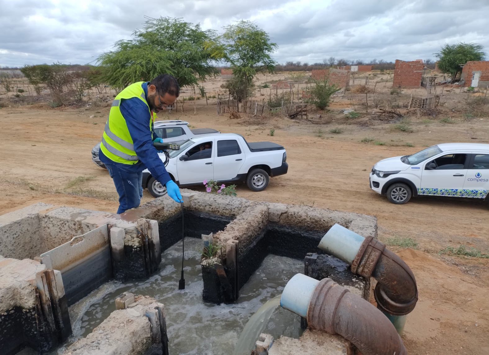 Prefeitura de Petrolina promove ação conjunta para monitorar qualidade do esgoto em estações de tratamento