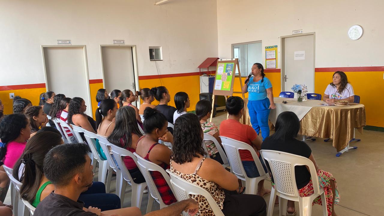 Prefeitura de Petrolina promove ação de escuta e acolhimento sobre evasão escolar 