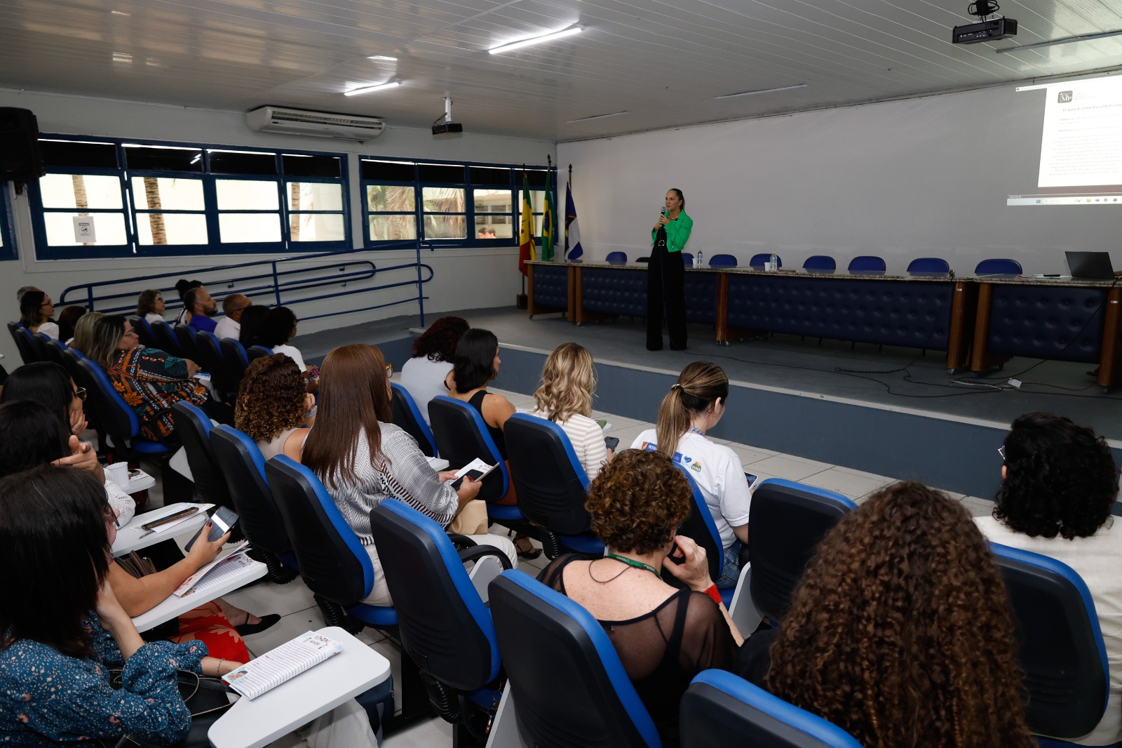 Petrolina incentiva formação para fortalecer o atendimento a crianças e adolescentes