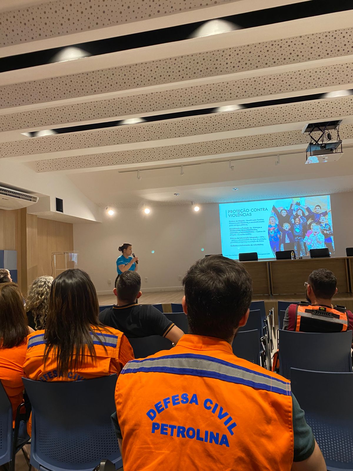Defesa Civil de Petrolina participa de encontros sobre proteção a desastre e cuidado a pessoas em vulnerabilidade