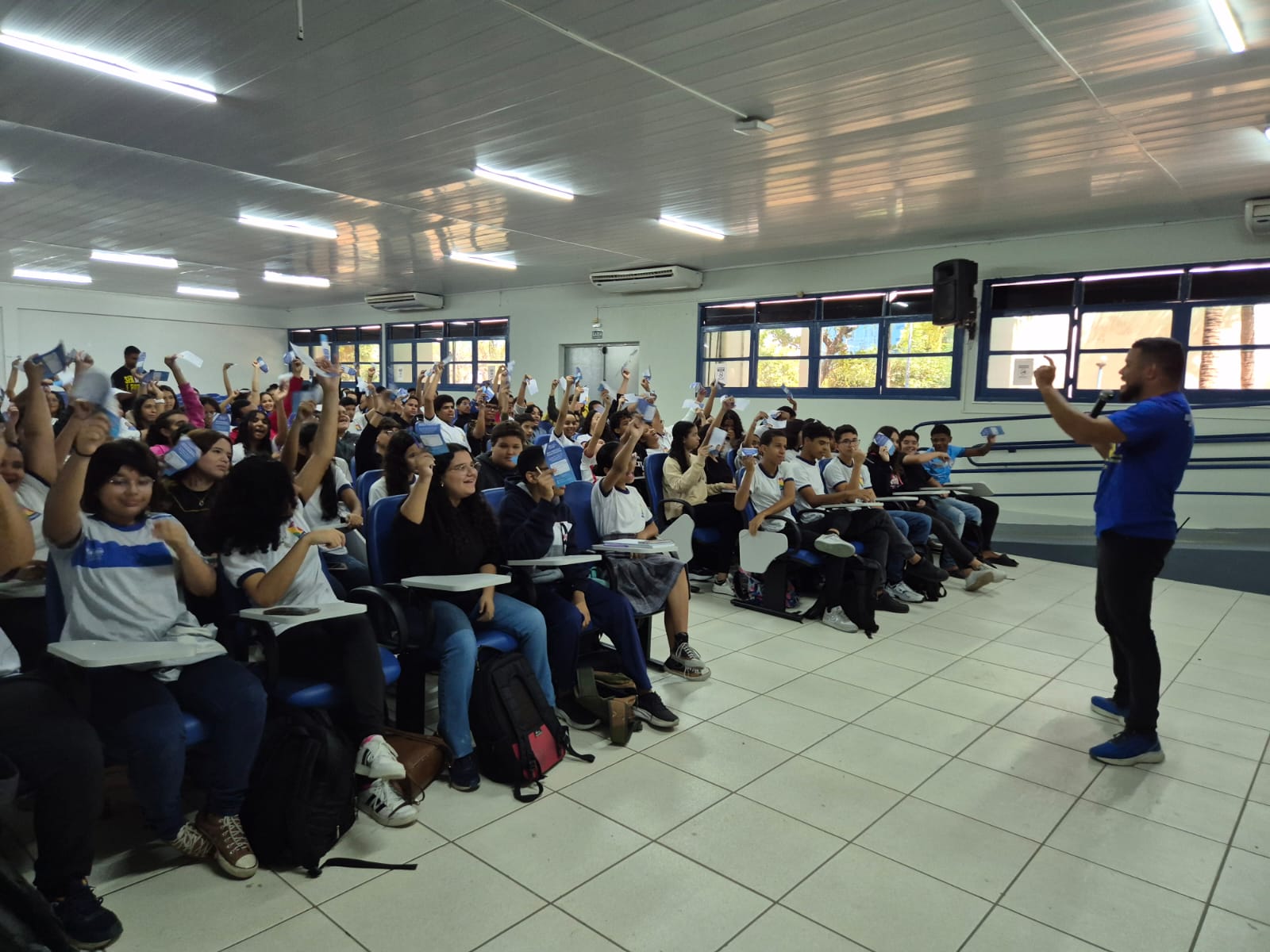Juventude e liderança em pauta: palestra inspira estudantes da rede municipal