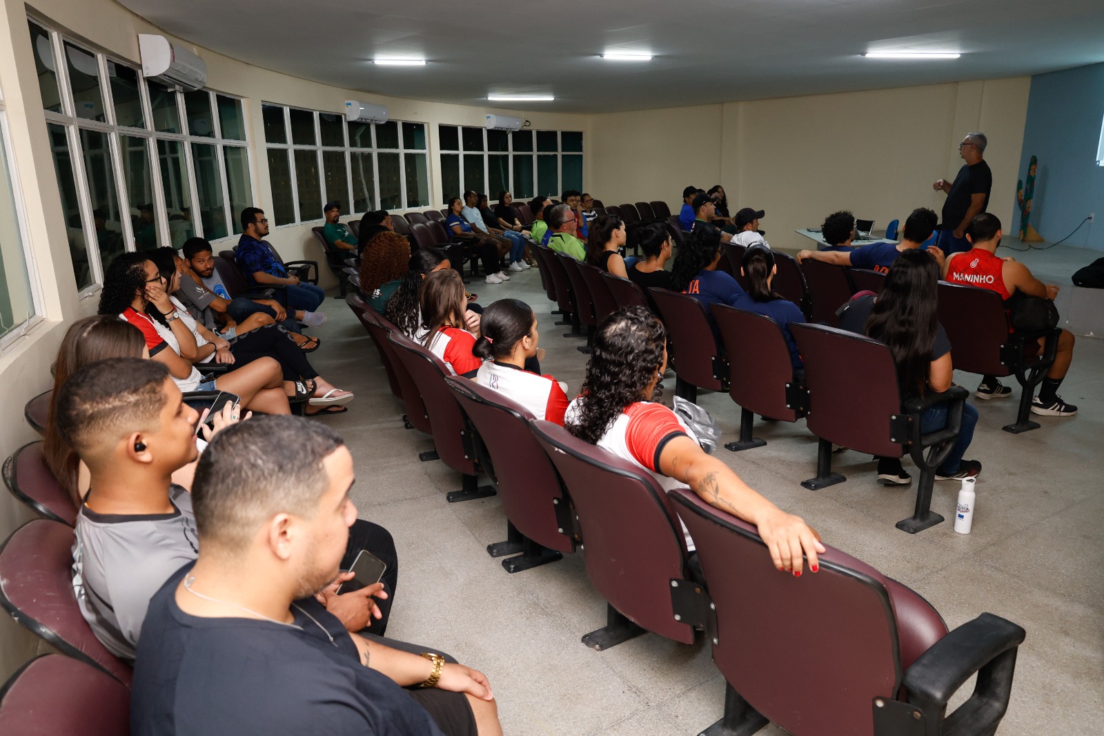 Encontro em Petrolina discute realização de campeonato com modalidades de quadra