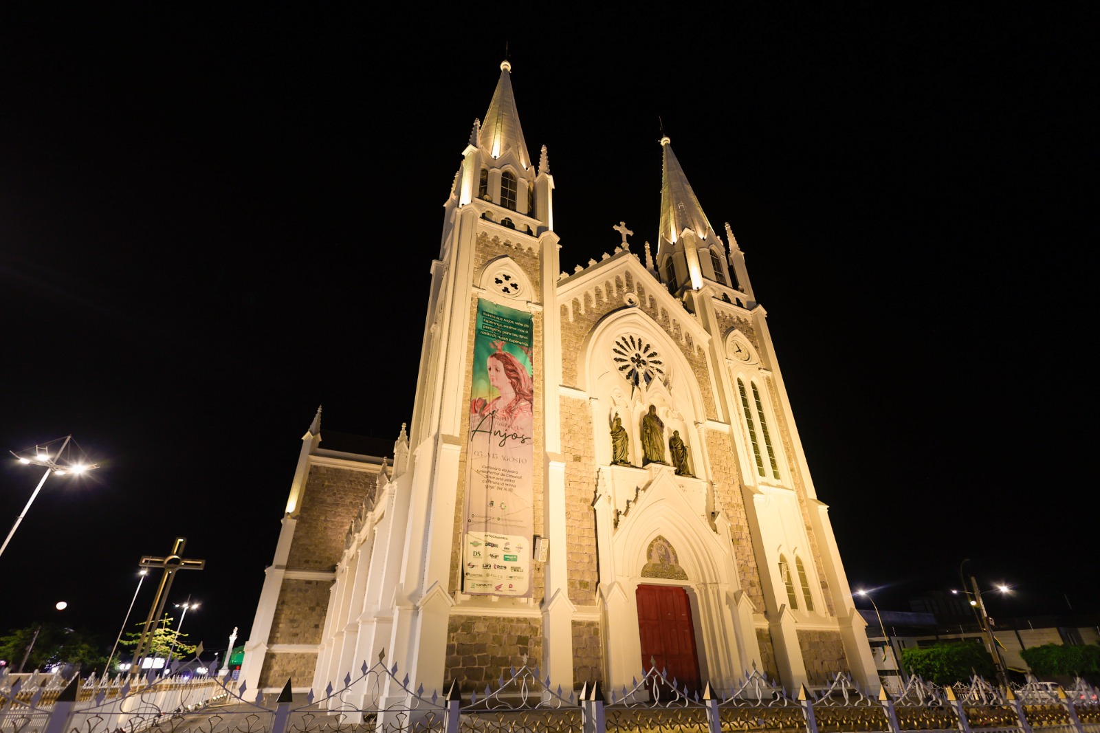 Campanha Setembro Amarelo ganha destaque em Petrolina com iluminação especial