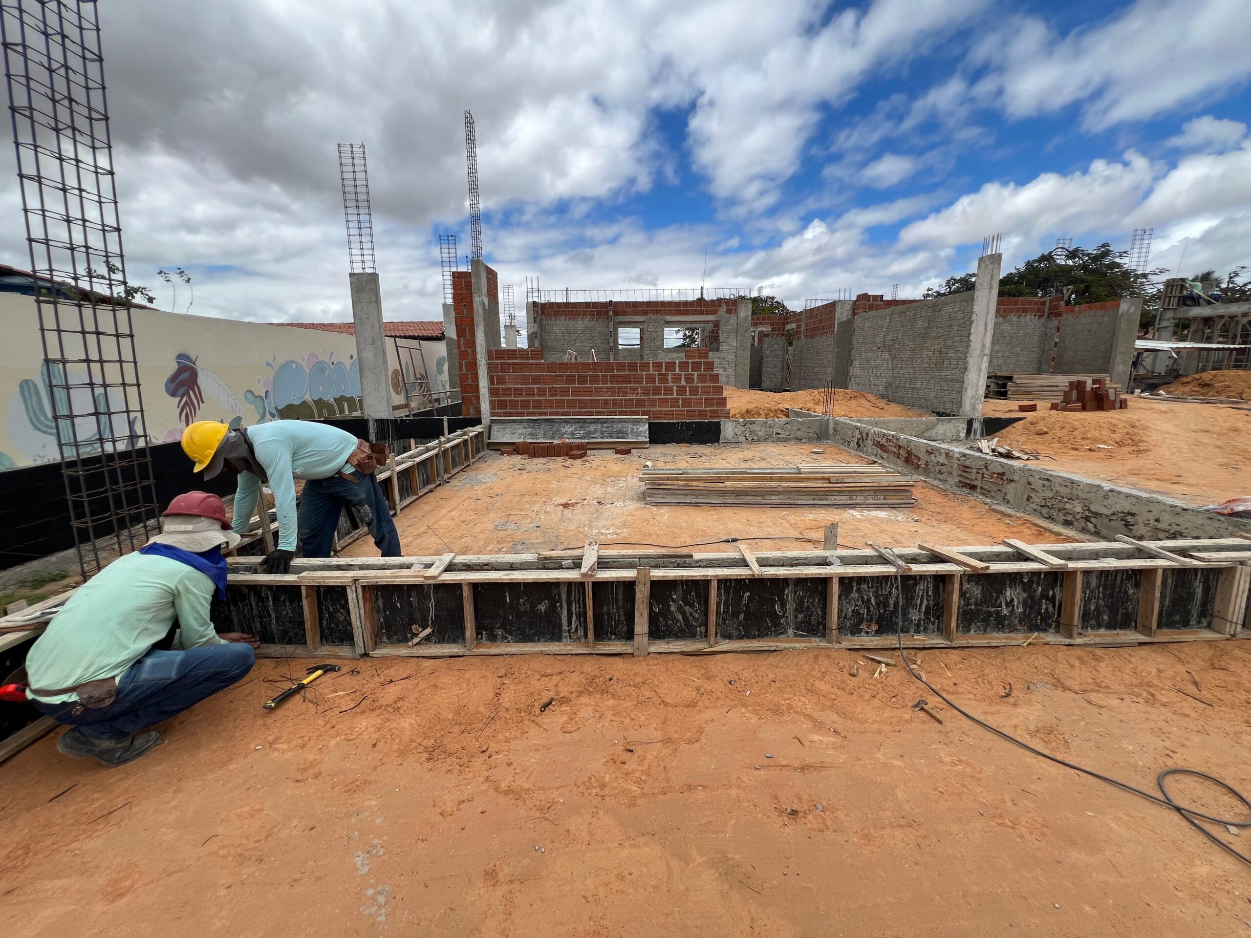 Obras em andamento: construção de nova creche e reforma de unidade fortalecem a educação no bairro João de Deus
