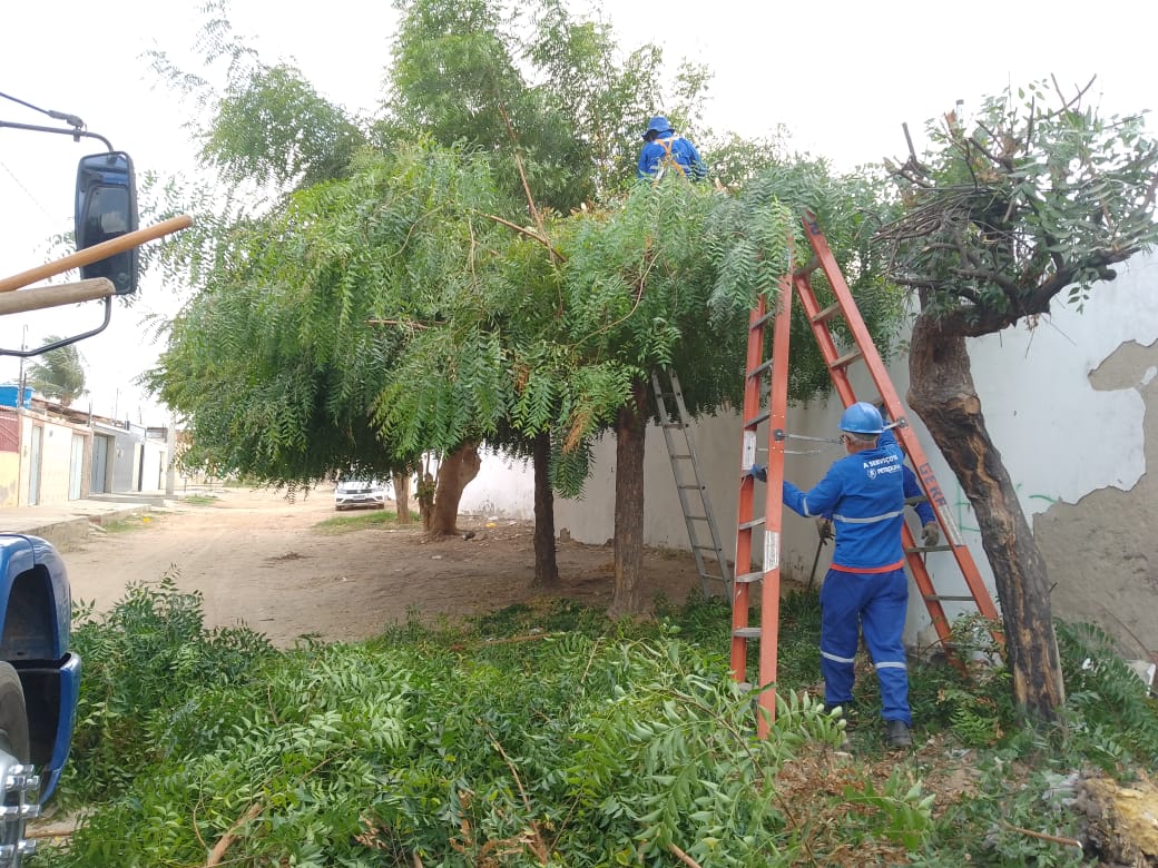 Mutirão de serviços públicos prepara o bairro Mandacaru para o Bora Petrolina