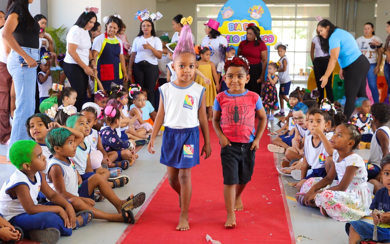Cabelo Maluco encanta a Semana da Criança com muita cor e criatividade