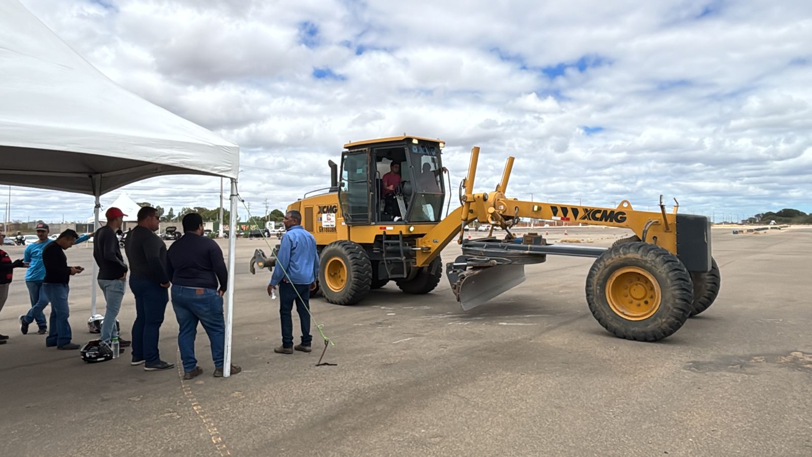 Curso de operação de máquinas pesadas encerra com sucesso e recorde de participantes
