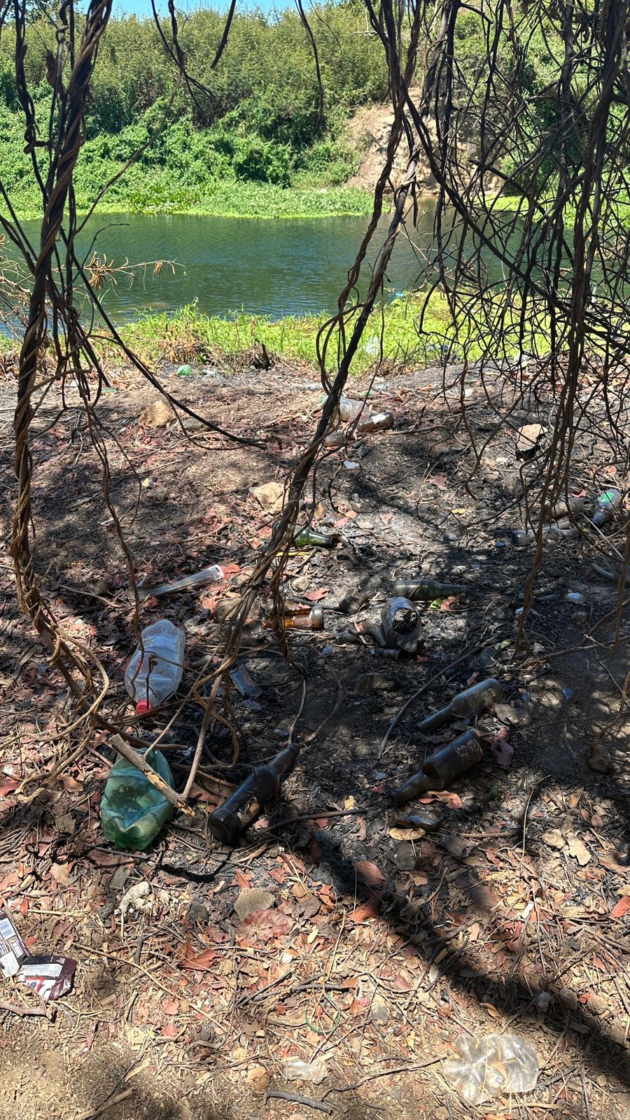 Prefeitura de Petrolina orienta sobre preservação do meio ambiente e descarte correto de lixo em pontos turísticos