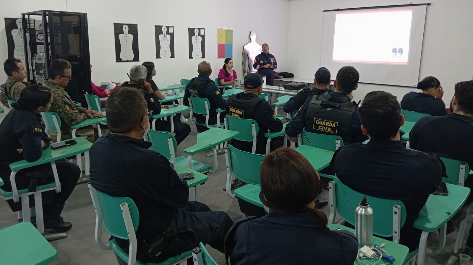 Prefeitura de Petrolina promove capacitação em emergências psiquiátricas para forças de segurança