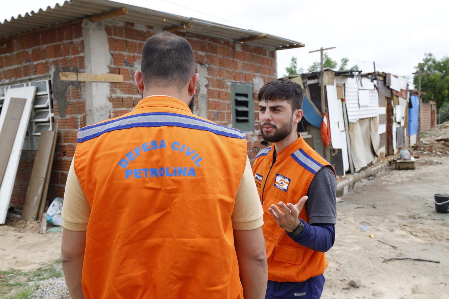 Equipes da Prefeitura de Petrolina reforçam ações para minimizar transtornos após as últimas chuvas