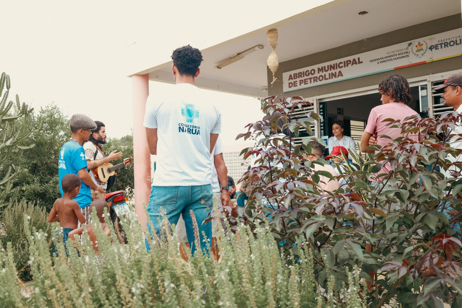 Petrolina: Ação do Janeiro Branco leva acolhimento e expressão artística ao Abrigo Municipal