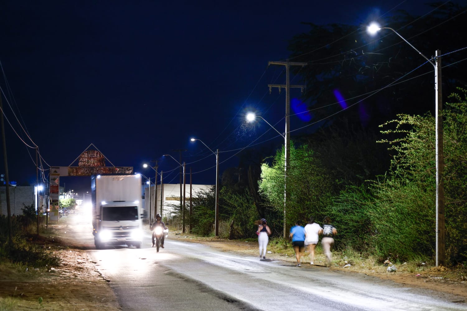 Iluminação transforma realidade e leva mais segurança aos moradores do Projeto Maria Teresa e região