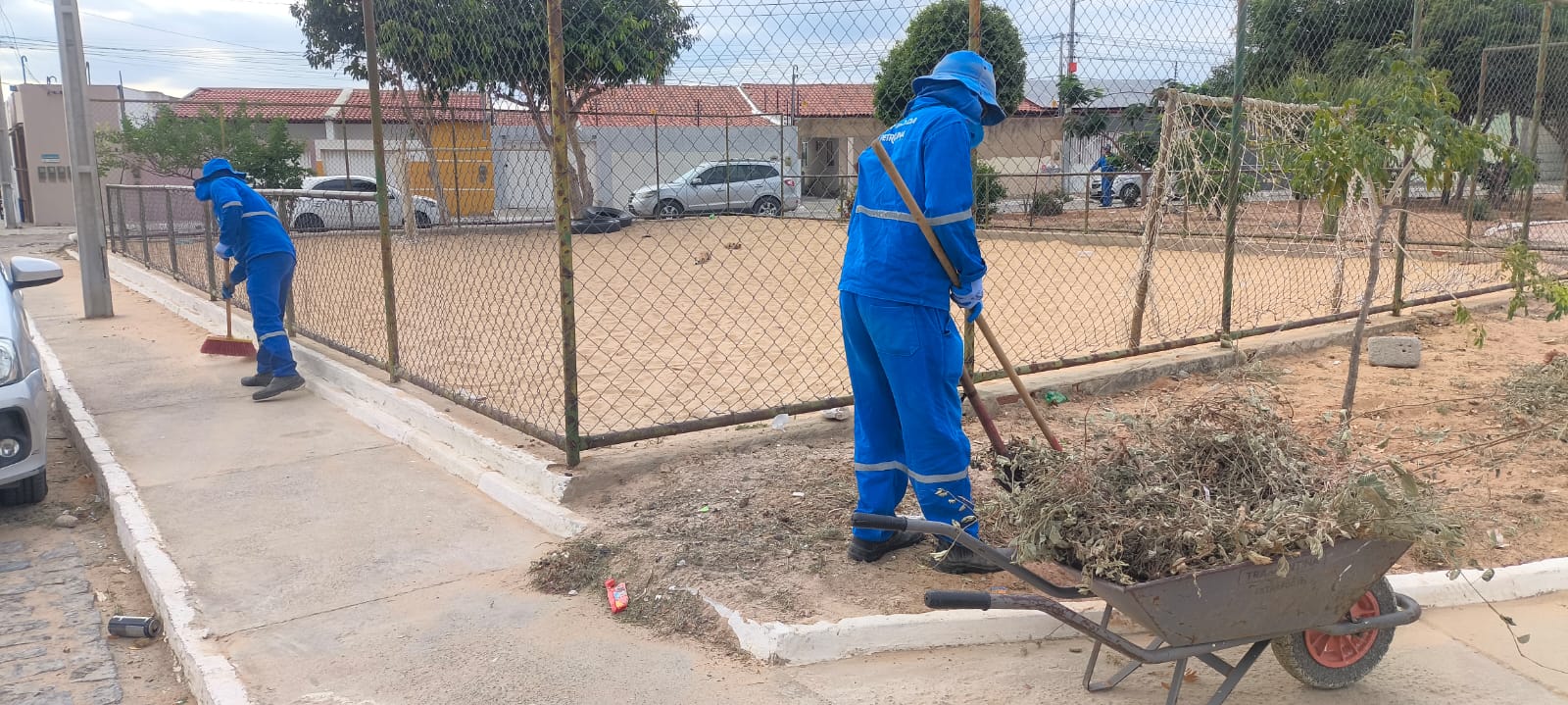 Prefeitura de Petrolina intensifica manutenção de praças e áreas verdes
