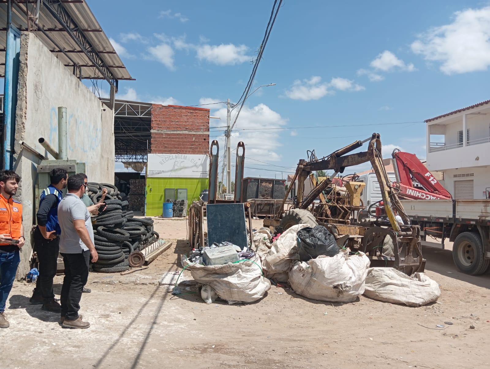 Força-tarefa do Programa Petrolina + Limpa intensifica ações integradas de cuidado com a população