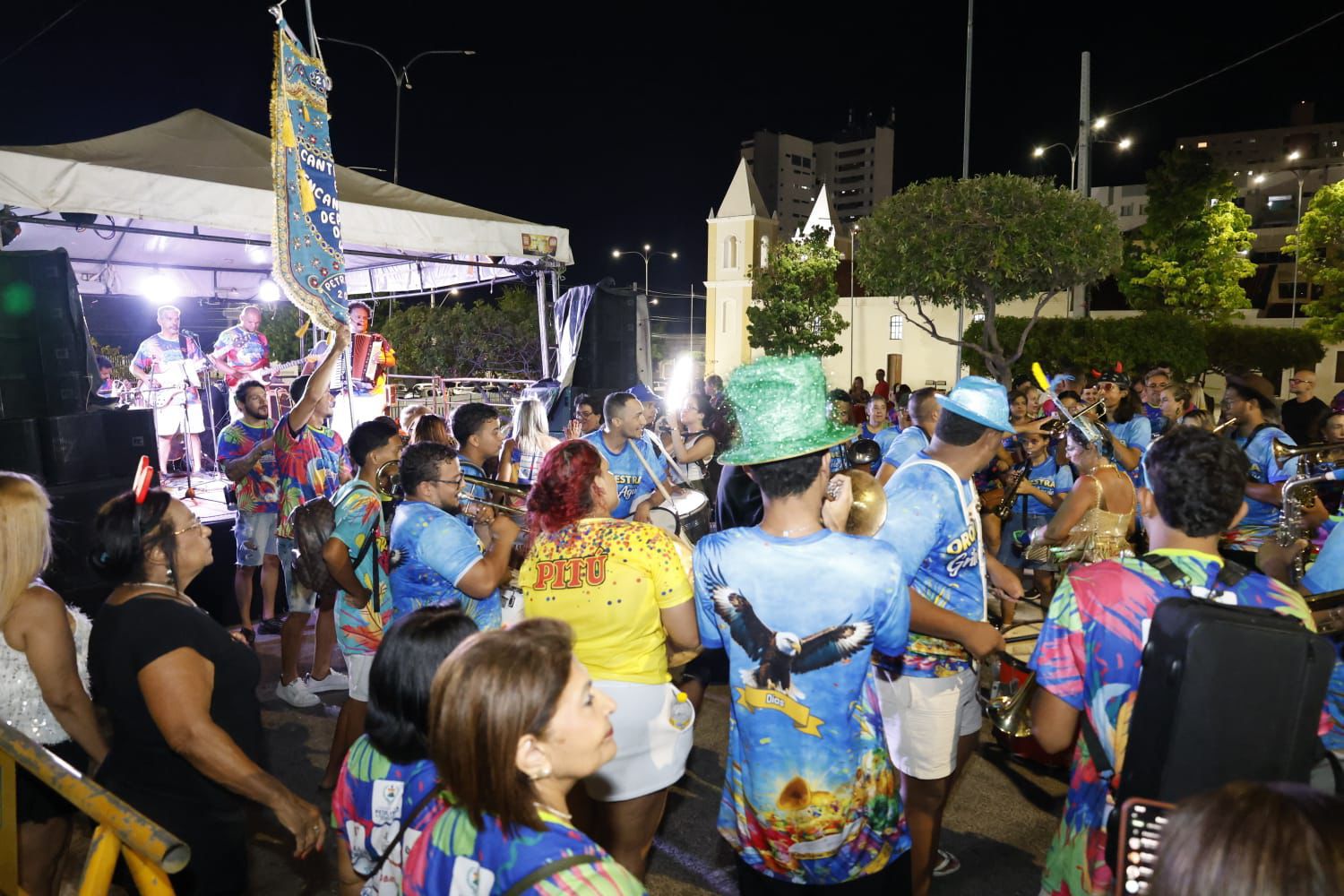 Carnaval de Petrolina começa neste sábado com blocos de rua e shows em três polos oficiais
