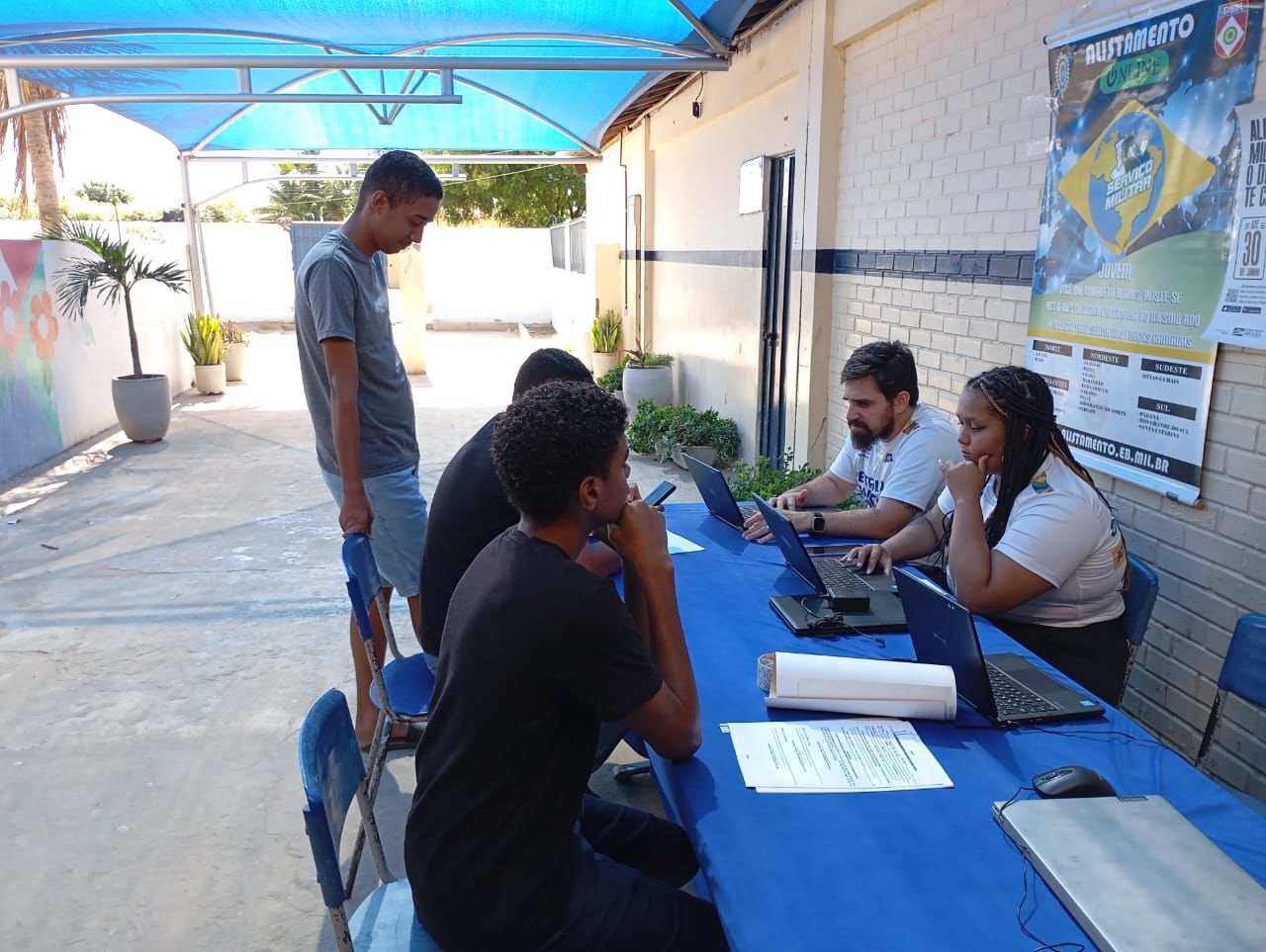 Junta Militar promove ação de alistamento e orienta jovens em escola do N8