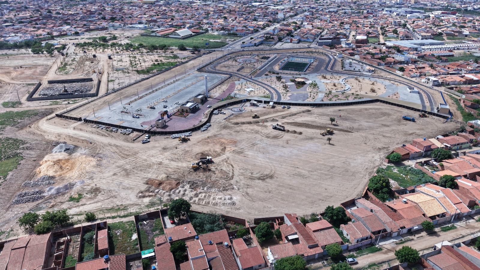 Prefeitura de Petrolina inicia nova etapa de ampliação do Parque do Povo com mais estruturas esportivas e bosques verdes