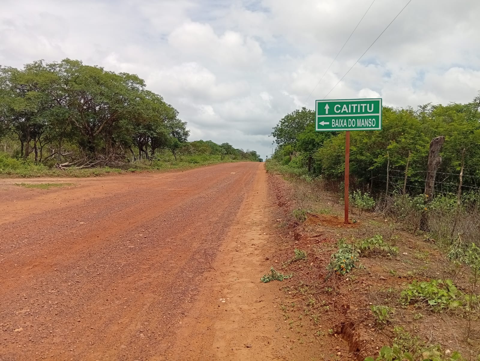 Prefeitura de Petrolina continua com a instalação de placas indicativas em vias na zona rural