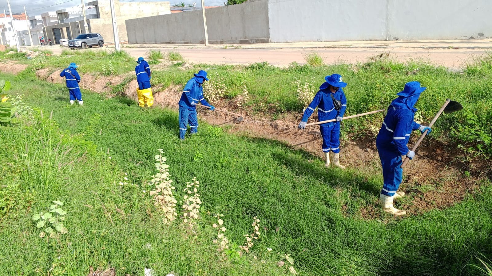 Equipes da Prefeitura seguem atuando em áreas afetadas pelas chuvas em Petrolina